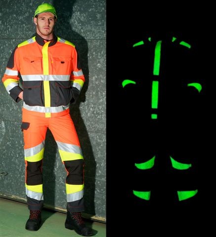 Fluo Tech : une nouvelle gamme de vêtements photoluminescents - Workplace >  Familles d'achats 