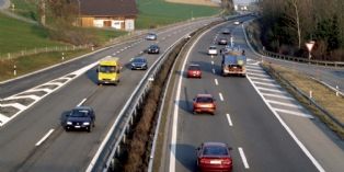 Gratuité des autoroutes le week-end : une solution 'difficilement envisageable' ?