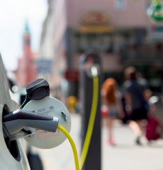 Véhicules électriques : ALD propose un accompagnement dans le choix, l'équipement et la gestion d'infrastructures de recharge