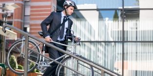 L'indemnité kilométrique vélo pour les salariés qui pédalent entre leur domicile et leur lieu de travail, fixée à 25 cts d'euros par kilomètre