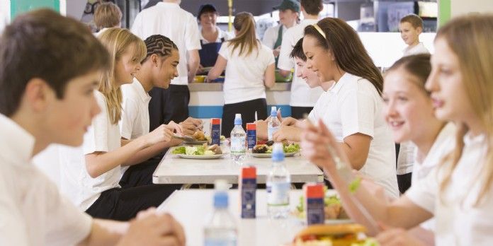 Le département des Yvelines intègre du bio dans sa restauration scolaire