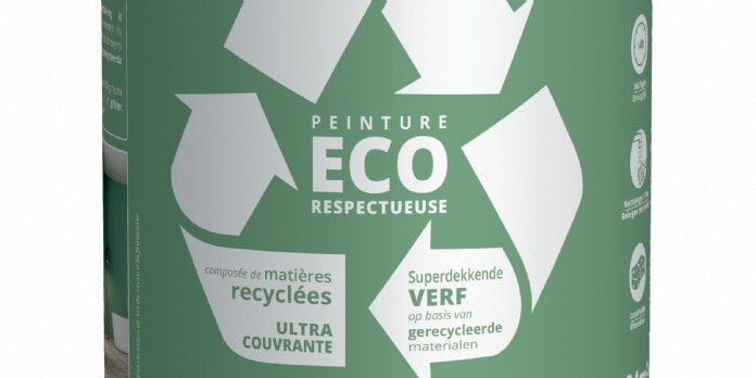 Recyclage : A Rochefort, Id fait de la peinture avec des coquilles d'huîtres et des pare-brise
