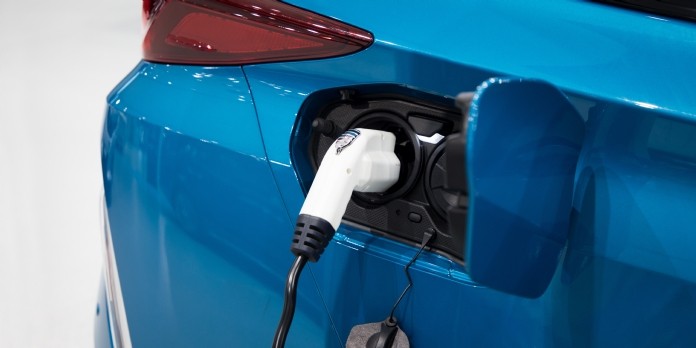 Véhicules électriques : la mutation des parcs s'accélère