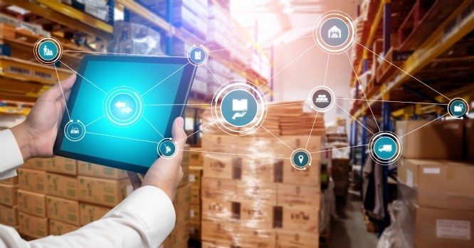 Comment les informations basées sur la donnée améliorent les décisions supply chain
